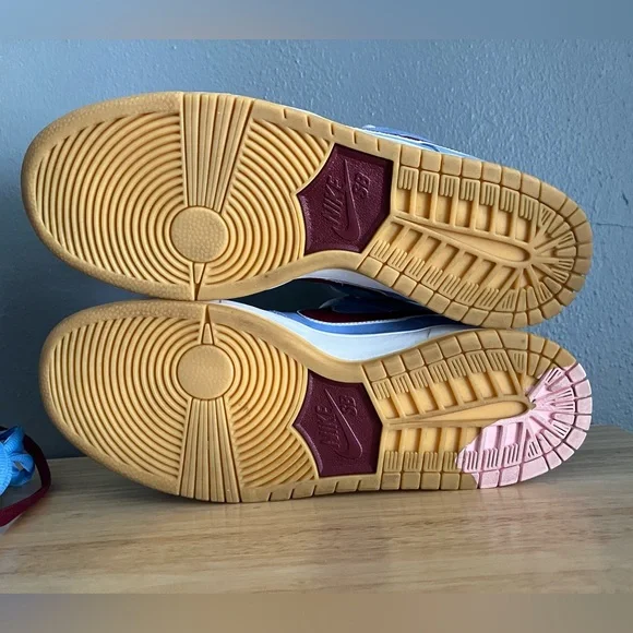 RARE Nike Dunk Low Premium SB Philadelphia Phillies Sneakers Philly Shoes - Picture 12 of 16